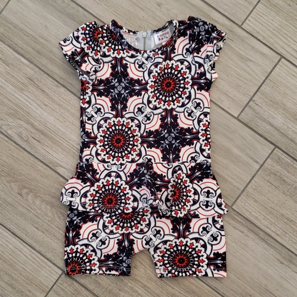 Dot dot smile romper